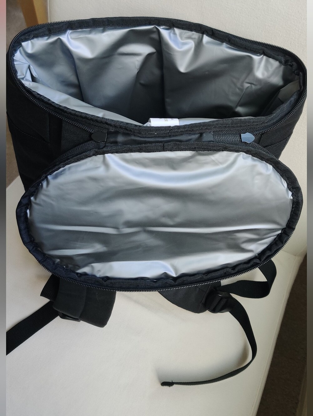 Gemline Insulated Backpack Cooler, New Condition, Black - Picture 5 of 10